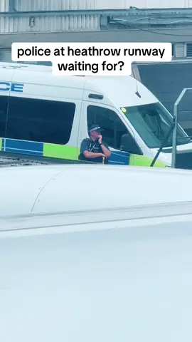 #uk #london#airport #police#fyp #tik_tok #viral 