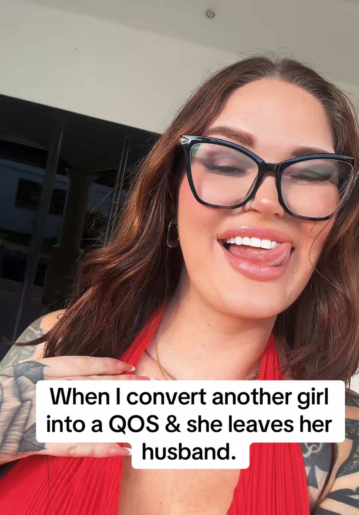 Damnnnnnnnn she badddd she deserves it. #fyp #foryou #viral #viraltiktok #foryoupage #qos #swingers #swinger 