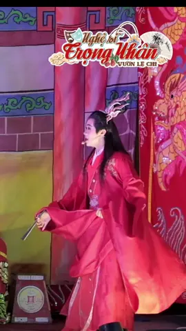 Sao mờ bạn ấy mặc trang phục nào nhìn cũng đẹp quá dị nè NSTrọng Nhân  cailuongtrongnhan cailuongtuongco cailuongvietnam cailuongtoiyeu