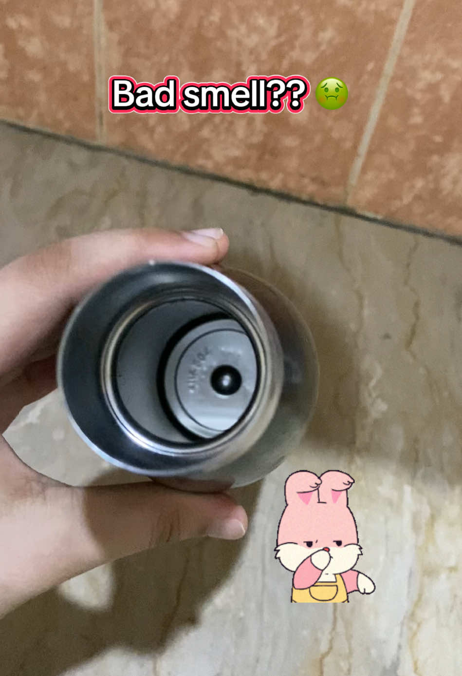 How to clean Bad Smell Steel Water Bottle / Flask without brush at home !! #clean #remove #badsmell #waterbottle #steelflask #cleaningtips 