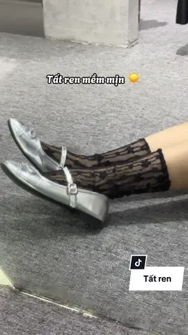 Sắm tất ren xinh xắn nè #linhlipreview #tatren #mrsocks 