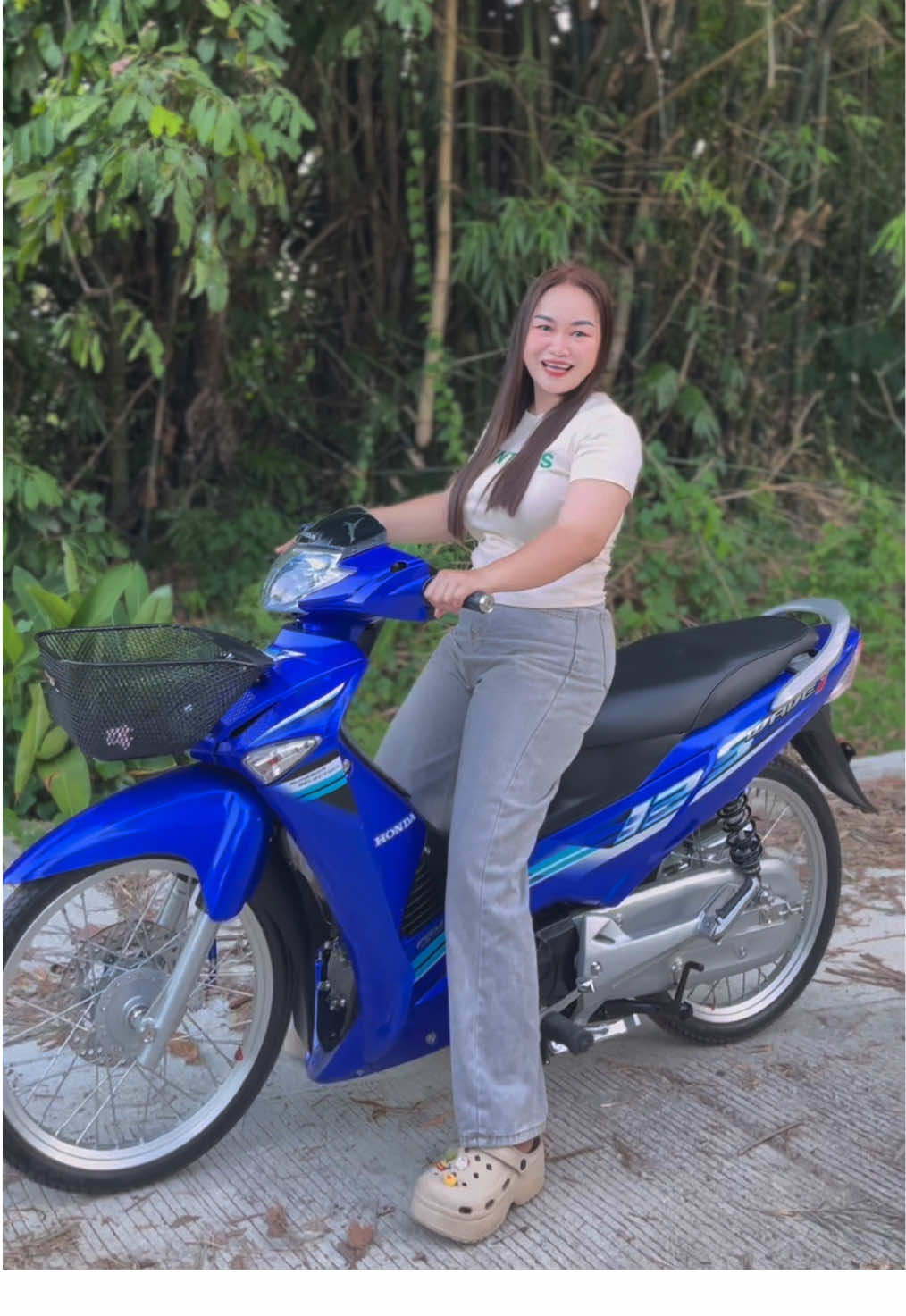 #ผู้หญิงขับเวฟ  #เวฟดิวะ💯  #เวฟบังลม  #ผู้หญิงที่ชื่อนาย  #เปิดการมองเห็นเยอะๆ  #ดันขึ้นฟีดที  #ร้านลูกกอล์ฟอะไหล่แต่งสงขลา 