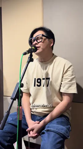 Yuk GigiKita ngafalin tipis - tipis nih, biar pas rilis bisa sing along bareng🫶🏻 #ForeverInTheAir #GIGI #GIGIBand #musikditiktok #musikindonesia #menari #masalalu 