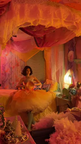 😸🔮💛 #barbiefairytopia 