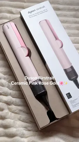 Umboxing Dyson Airstrait Ceramic Pink  Rose Gold🌸✨ La PS5 de las Girls😍🥰💖 @Dyson USA  #dysonunboxing #haircare #unboxingvideo #dysonairwrap #giftideas #hairtok #dysonairstrait #dysonhair #viral #dyson #trending #fyp #foryou #satisfyingvideo #airstrait #unboxingvideo #girlsps5 #girls #pinkairstrait #pinkdyson #creatorsearchinsights 