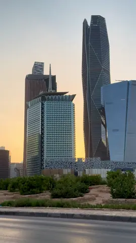 غروب الرياض 🧡 #riyadh #fyp #explore #الرياض #الماليه #المترو 