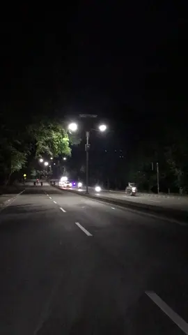 keliling sendirian dijalanan bontang satu ini enak banget 🤏🏻 #sadvibes #bontangkaltim #bundaransintukbontang #fypage 