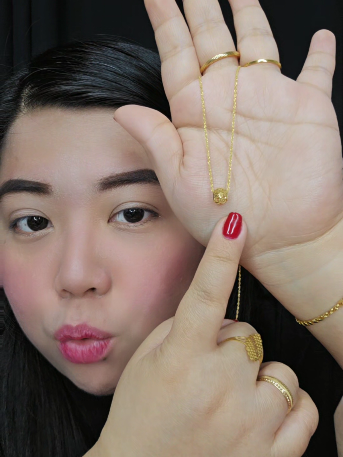 18k saudi gold pawnable money catcher necklace naka free shipping and cod with big discounts awaits you. #julianasgolddiamond #julianasgd #live #realgold #creatorsearchinsights #tiktokmademebuyit #pawnable #giftideas #jewelries #18k #bestseller #tiktok #trend #LIVEhighlights #necklace 