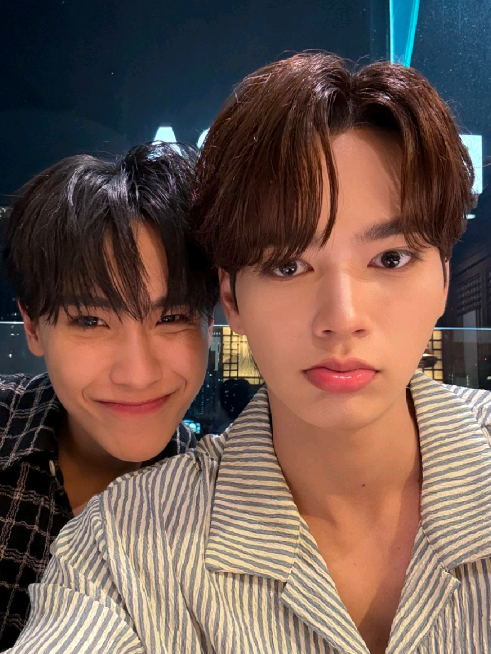 they made me feel so single😔 #junniorrs #markjrtn #juniormark 