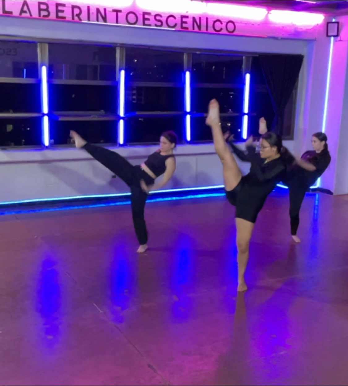 Seguimos trabajando 🥰🙏🏻 #danza #ballet #clasesdedanza #clasesdedanzaencaracas #humor #ballletdancer #ballletdancer #dancer #fyppppppppppppppppppppppp #fyp #caracas #fypシ゚ #academiadedanzaencaracas #escueladedanzaencaracas 