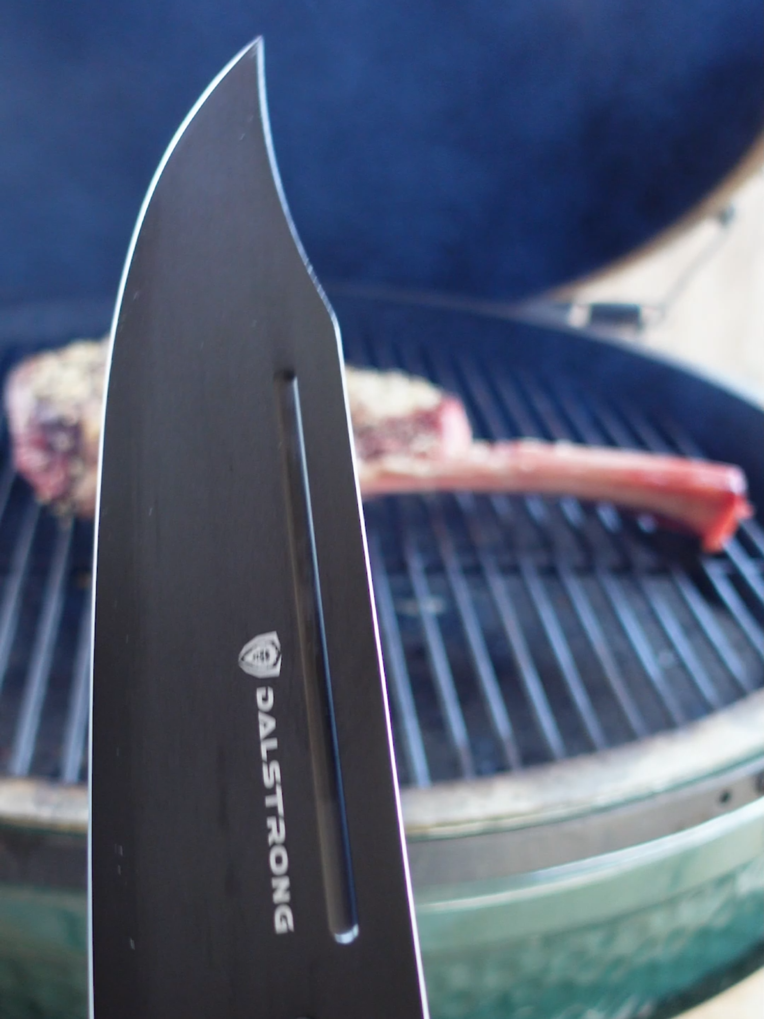 Nothing says Freedom like fire, meat, and a blade that bites back. This 4th of July, we went full savage—carving up a thick-cut tomahawk with the Delta Wolf Chef Knife from Dalstrong. Precision-forged and meaner than a firecracker, this tactical beast sliced through bone-in glory like it was declaring independence from the cow. Smoke rolling, juices flying, and that edge? Surgical. The only thing more American than BBQ is doing it with a knife that looks like it belongs in a war zone. Delta Wolf didn’t just make the cut — it made a statement. #dalstrong @dalstrong @bigreenegg