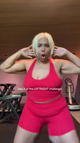 I had to do it again do I could tag both DCs!!! @Da’Niko @Myke_Livinlegend 😇 #LeftRightChallenge #lizzosummer 