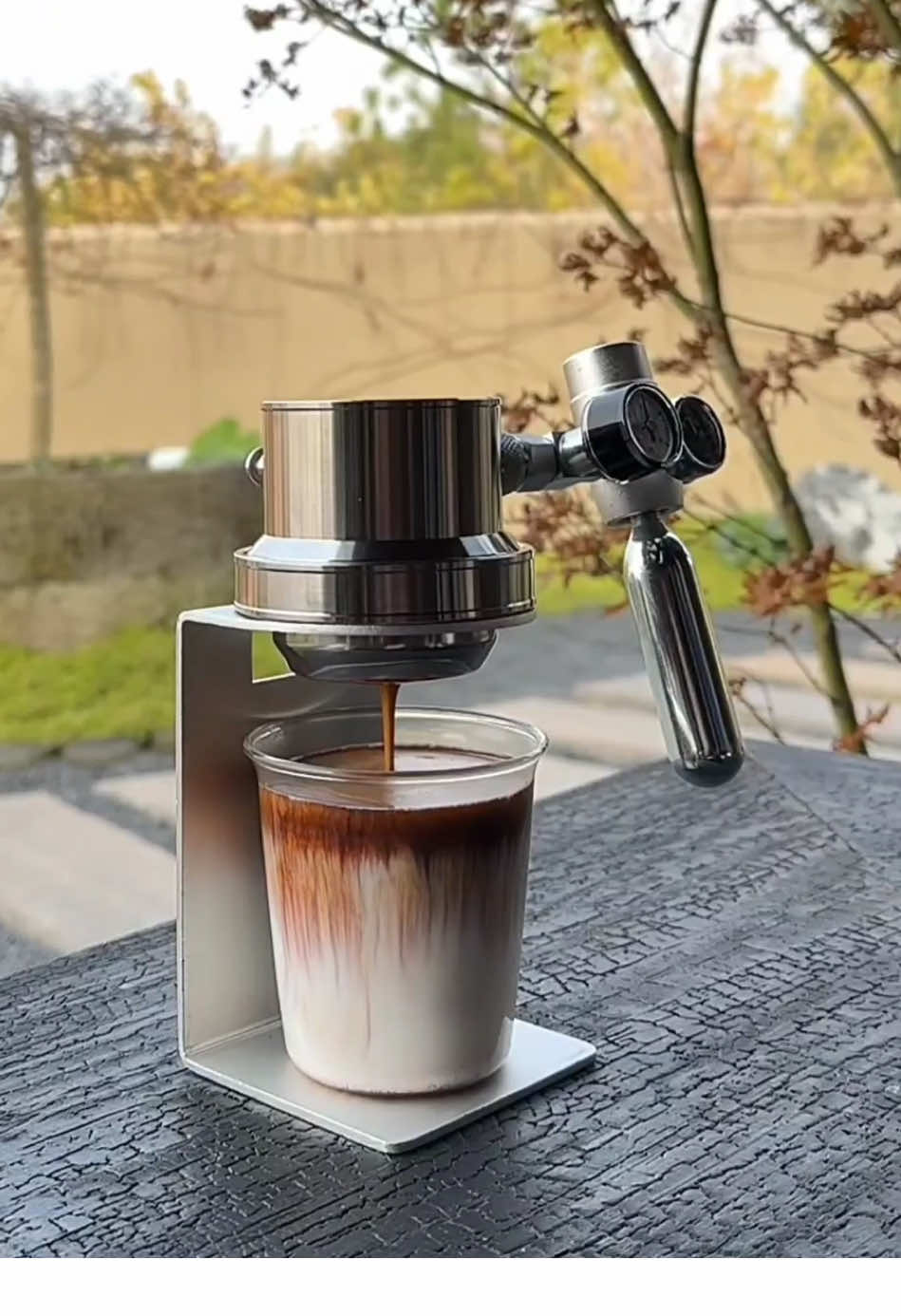 Start your day with a brew☕️#cyberflow #pneumaticcoffeemachine #espresso #coffeemaker #coffeelover 