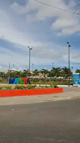 Manta capital atunera del Ecuador.