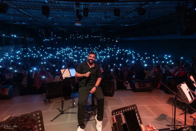 الحفل ١٠٣ علي مسرح الساقيه بحضور كامل العدد جلوساً ووقوفاً لشاعر مصر ♥️👑 #شاعر_مصر #amr_hassan_fans #شعر #ساقية_الصاوي 