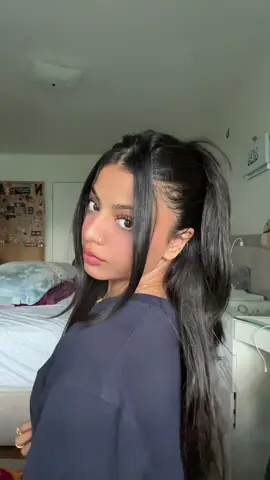 @hudabubbaaa inspired hairstyle !!! #cutehairstyles #hairinspo #hudaloveisland #doingmyhair #hairstylisttips #simplestraighthairstyle #trends 