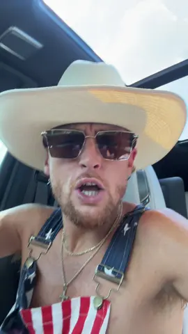 HAPPY 4TH DUMMYS🇺🇸