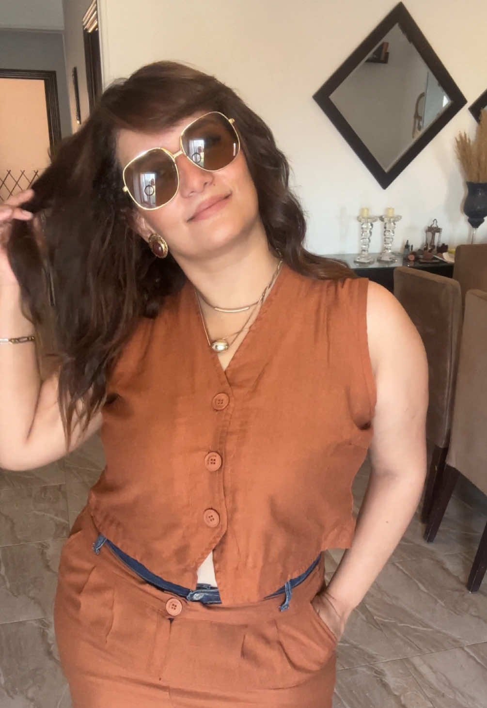 From basic pants to a unique masterpiece 👖🔥✂️  • • #fashion #refashion #redesign #masterpiece #makeitunique #oldisgold #restyle #designer