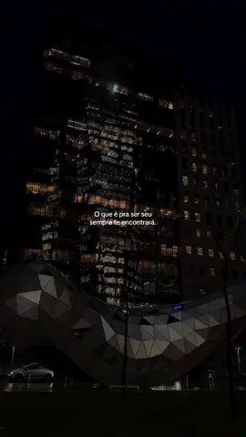 🙌🏻✨ • • • • • #saopaulo #night #verdadessecretas #vibes #fyp 