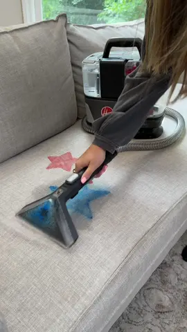 Happy July 4th from Hoover❤️ #cleaninghack #satisfyingvideo #cleaningtiktok #oddlysatisfying #july4th #carpetcleaning #carpetwashing #spotcleaner #couch #couchcleaning #furniturecleaning 