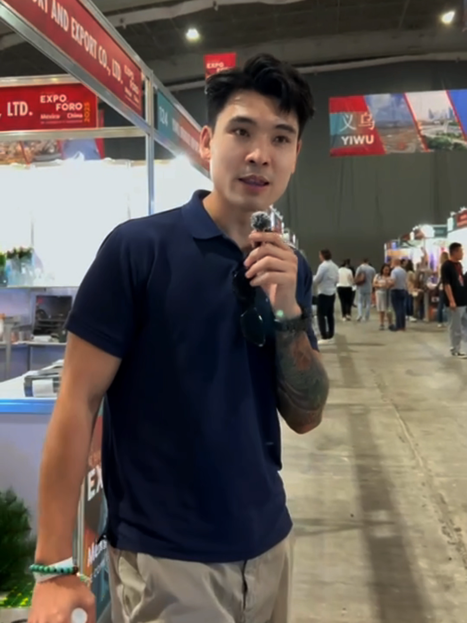 Todo para tu casa, directo de fábrica en China. ¿Te interesa? Escríbeme 🏠🇨🇳  #Hogar #China #Proveedor #ImportaConmigo #Negocio #fypシ゚ #viralditiktok#paratiiiiiiiiiiiiiiiiiiiiiiiiiiiiiii #expo #Importación #viral_video #Negocio #Compras #ChinaShopping #cosasdehogar #floresartificiales #cocinas #juguetes #proveedoresconfiables #hoy