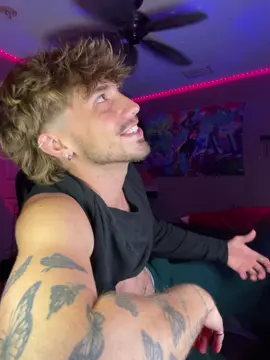 Happy 4th to all the sugar mamas out there🎆 to the rest of yall have a nice friday