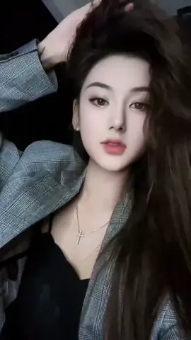 我要山我要海我要自由，开玩笑的，我要饭的 #美丽坏女人 #又美又飒  #美出高级感 #一眼沦陷  #长得像你前任 