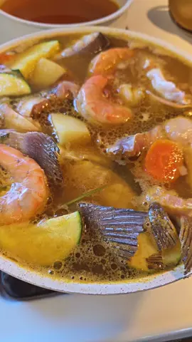 #🥰🥰🥰 #nosoyperfecta #yosoyfelizamimanera #yonocriticoanadie #yonomemetoconnadie #todassomoshermosas #graciasdiosportusbendiciones #fyp #parati #foryoupage #🥰🥰🥰🥰❤️❤️❤️ #sopadepescado 