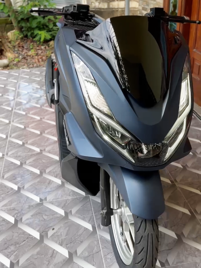 yakin ga pengen ganti visor kamu pake model gini? bahan tebal, dijamin presisi, harga dijamin murahh dan bikin motor kamu makin cakep pastinya🔥🔥 #fyp #visorceper #visorceperpcx #pcx160 #pcx160ล้อ17แต่งสวย #pcx160modifikasi #pcxproper #pcxzoneชลบุรี 