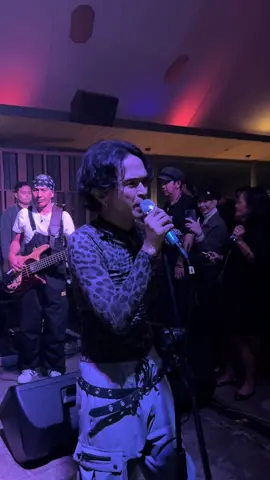 Magi /rif nge drum ❌ Magi /rif nge rap ✅ #bandsat #newwave #80s #80smusic #kelezatanaink #crazyinlove #single #fyp #jakarta #party #fypシ #yukesampurna #party #magirif #jaksel 