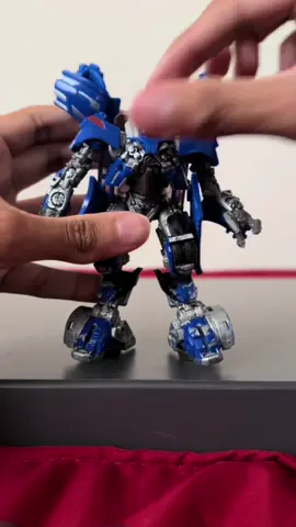 Jolt! Electrify! Transmit those afterburners! #transformers #rotf #2009 #custom #figure #xyzbca #autobots 