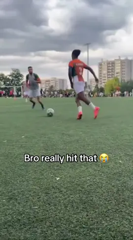 Bro was ready to break it down 😂😭 (@dav.63600) #Soccer #futbol #soccertiktok #fail 