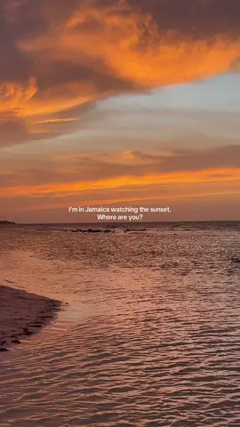 Captivating Sunset Moment in Jamaica 🥹🇯🇲 ugh can’t wait to go back #beachvibes #naturelove #relaxingview #trendingchallenge 