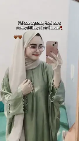 Jaman sekarang lelaki faham agama pun tidak bisa dijadikan patokan buat jadi calon suami yang baik, mereka hanya faham agama tapi tidak mengamalkannya, dan tidak merasa takut dengan Allah.. Naudzubillah😌