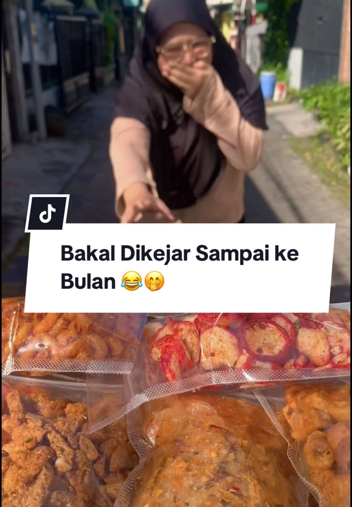 Mimin dengan kesadaran penuh 🤌😌 #basrengpedasdaunjeruk #kerupukseblak #kontenviral #trend #fyp #promosi #jajananviral #pedasnyadaebak #racuntiktok #pedasnyanagih #masukberanda #cemilan #cemilansurabaya #kontenpromosi #fypシ゚ #fypdonggggggg #promositiktok #foryoupageeeee #surabayakuliner #surabaya24jam #trending 