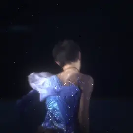 The costume #yuzuruhanyu #yuzuru 