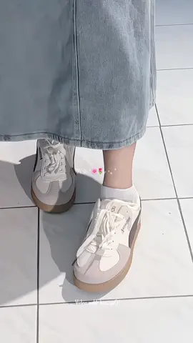 Rekomendasi sneakers buat sekolah😍 btw gaperlu naikkin size ya #sneakerswanita #sepatuwanita #bostantenshoes #sepatusekolah 