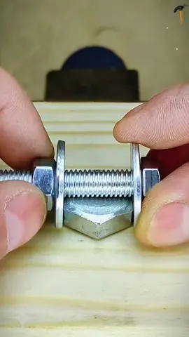 What if the wrench at hand is too small? Try this trick！#tooltips #hardwaretools #LifeHack #hardware #trick #wrench 