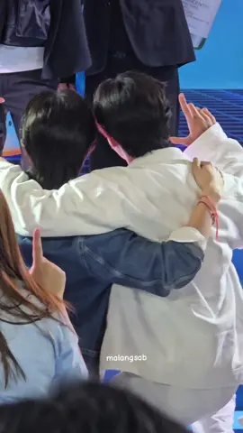 เก็บภาพประทับใจของวันนี้ #เพิร์ธแซนต้า #PerthSanta #PerthTanapon #perthppe #เพิร์ธธนพนธ์ #KDPPE #แซนต้าพงศภัค #Santapongsapak #santapp #EffaclarSkinArcadewithPerthSanta 