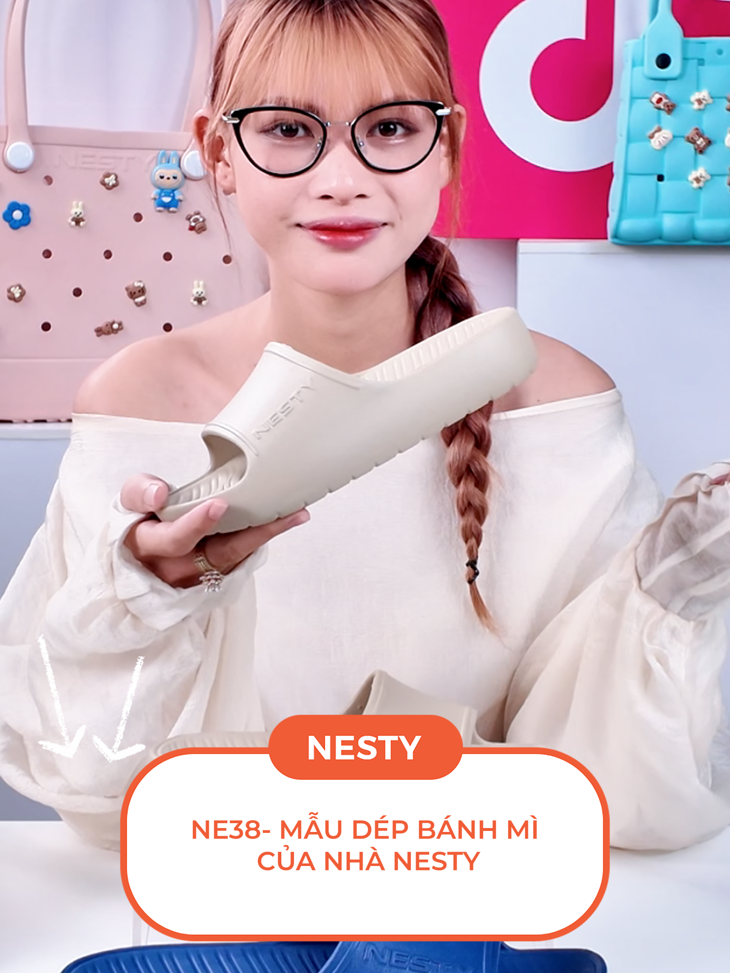 Mẫu dép bành mì, nhẹ, êm, thoáng, thích hợp cho các bạn có phong cách thời trang tối giản  #Nesty #chutichnesty #Nestyvietnamstore #Vietnam #DepNesty #hainesty