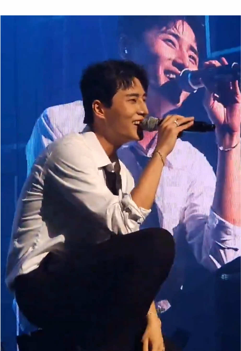 강영현 미쳤다 #데이식스 #day6 #DAY6 #강영현 #영현 #Younghyun #영케이 #마이데이 #MYDAY #myday #추천 @DAY6  출처: X 치쥬님