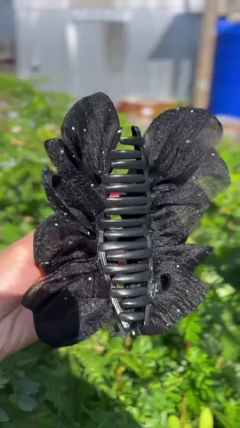 Hãy yêu bản thân mình từ những cái nhỏ nhất nhay mấy bà chỉ với cái kẹp như này thôi sẽ giúp mấy bà tự tin hơn hẳn xinh hơn,….#xuhuongtiktok #xuhuong #tiktok #kepbongbong #keptoc 