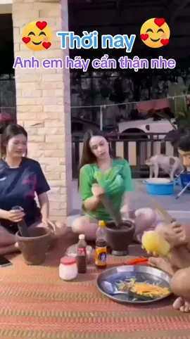 😊😊😊 Nguy hiểm quá Thật giả lẫn lộn 😊😊😊 #thinhhanh #xuhuong #xuhuongvuinhon #xuhuongtiktok #xuhuong2025 #videohai #cuoibebung #tiktok #tiktokshop #tiktokindia #funny #vui #vuive #vuinhon #vuicungtiktok #vuinhonhaihuoc #vuivekhongquao #vuicungtiktok❤️❤️ #vuivemoingay❤️ #Hồ 