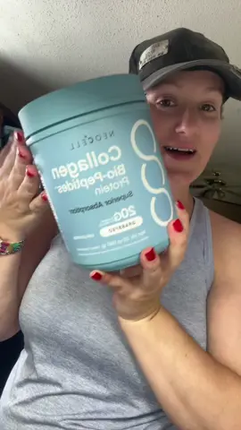Let’s try my newest sample from TikTok Shop! I’m excited to review and share this one with y’all 😎 #collagen #collagenpeptides #protein #smoothie #fruitsmoothie #greekyogurt #kefir #tiktokshop #freesample #productreview 