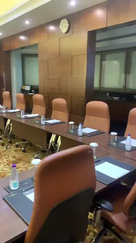 #قاعة_اجتماعات 