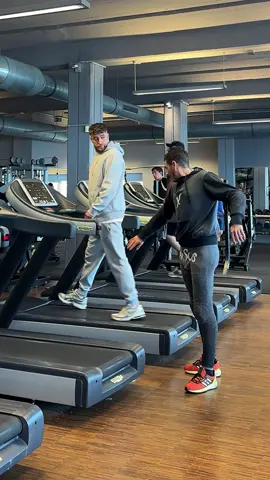 Tag someone who deserves instant karma 🥴😅 where are my kurdish friends ?  #kcrebell #hade #fail #mrsus #patrox #workout #gym #Fitness #treadmill 