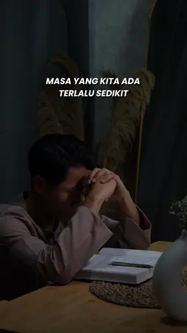 Dunia dah tak lama sebenarnya.