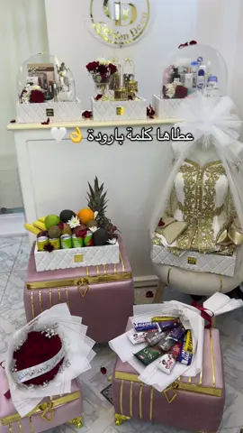 طاقي اللول قلو الخطبة تاعك قربت 😍👰‍♀️ ألف مبروك والعاقبة لي مازالو 😍 تشكيلة فخمة من محلنا @golden_deco21 😍👰‍♀️ #fiancailles #خطوبة #خطوبة_جزائرية #mariage #mariagealgerien #couple #couplegoals #explore #explorer 