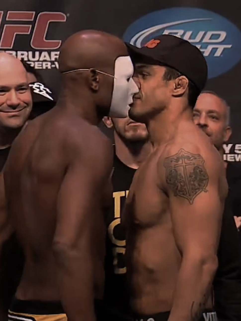 the best fighter entrance outfits..#UFC#edit#walkout #fyp#viral#andersonsilva #adesanya #aura#ufc318#seimixsi#юфс#рек