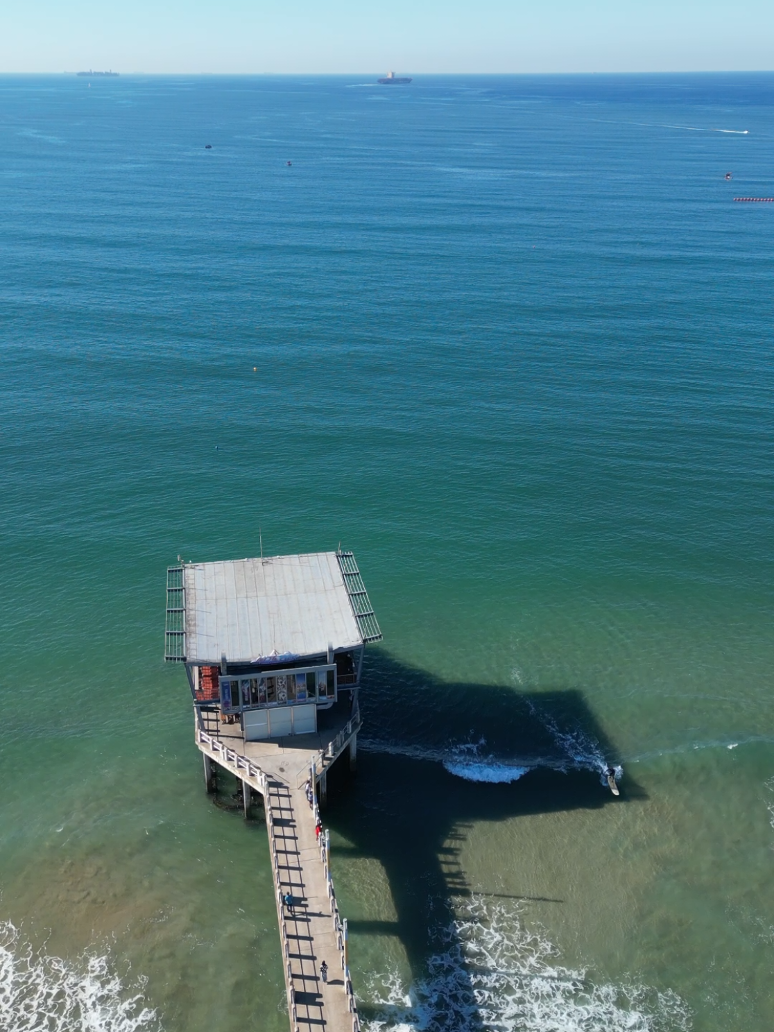 Durban, you showoff 😍🌊 Golden skies, ocean vibes, pure magic. #DurbanYouShowoff #SouthAfricaViews #DroneViews #CityByTheSea #NatureFlex #durbantiktok #durban  #GoldenHour #TravelTok #dronevideo #dji #fyp #fypシ゚ @KZN Tourism & Film - Visit KZN 